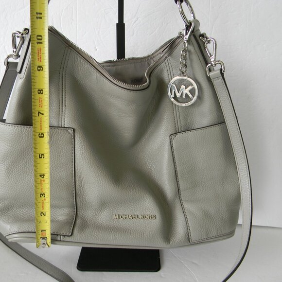 Michael Kors Anita Gray Pebbled Leather Hobo CONVERTIBLE CROSSBODY/SHOULDER BAG - Picture 3 of 9